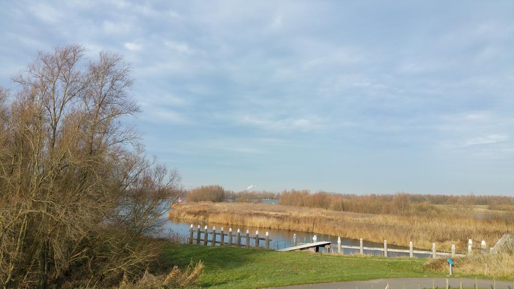 De Brabantse Biesbosch Hotel Werkendam Екстериор снимка